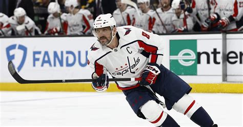 Video: Capitals' Alexander Ovechkin Breaks Wayne Gretzky's Record for ...