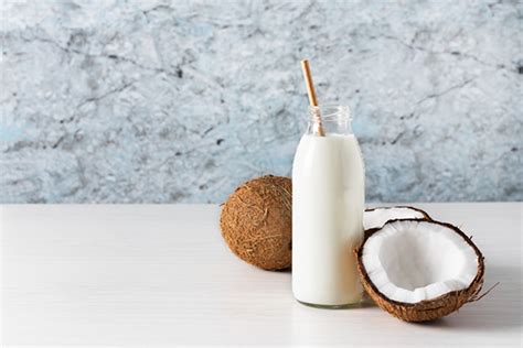 7 Benefits of Coconut Milk | BODi