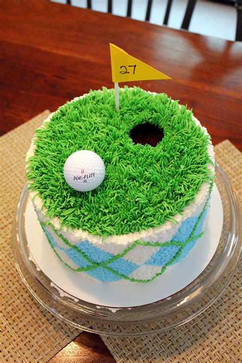 Like this with buttercream. Tastier then fondant. Golf-themed cake | Golf birthday cakes, Golf ...