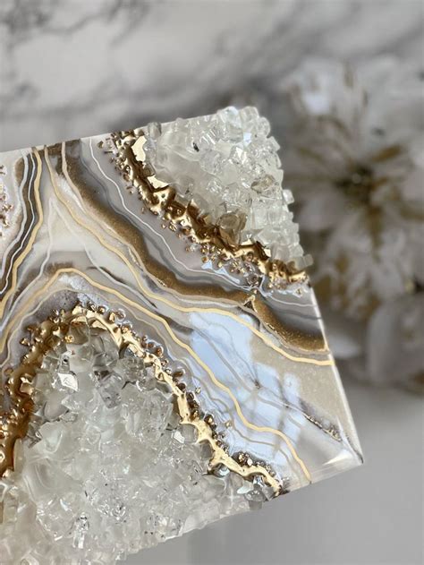 Resin Geode Art, White and Gold Geode Wall Art, 3D Geode Painting, Crystal Geode Art, Geode Wall ...