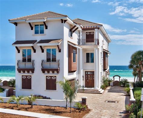 8 Amazing Oceanfront Rentals in Destin, FL - The FlipKey Blog | Beach house plans, Beach house ...