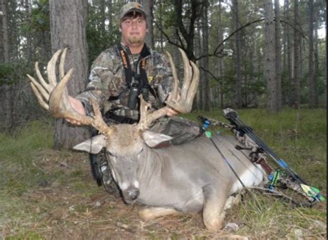 2012 Apple Creek Farm Monster Buck, Wisconsin | Hunting