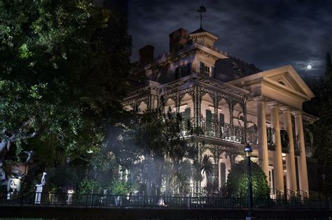 ‘Haunted Mansion’ Introduces Multiple Characters in Exclusive D23 Trailer | Daily News Hack