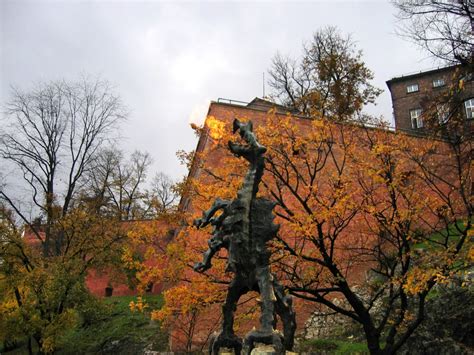 Wawel Castle Dragon - krakow.wiki