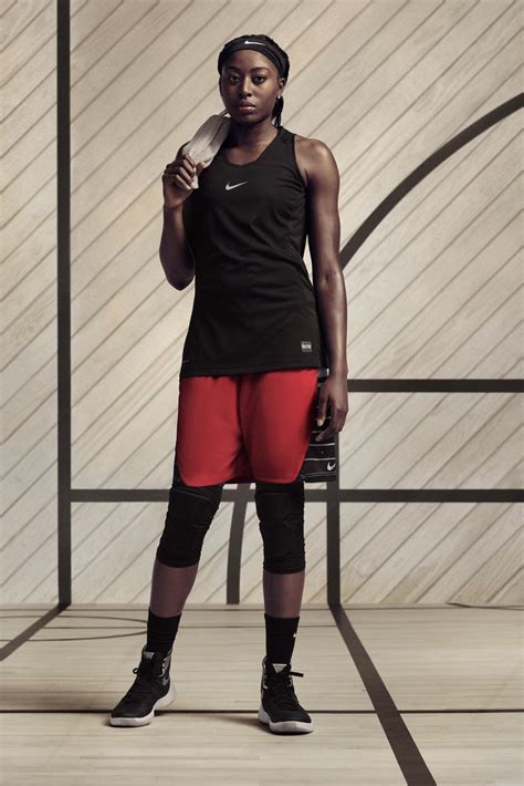 Nike Basketball Unveils Women's Apparel Collection - Nike News