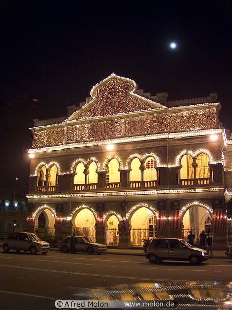 Photo of Sultan Abdul Samad building at night. Malaysia Central KL photo gallery - 18 high ...