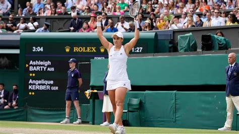 Tennis Royalty congratulates Ash Barty after the Australian wins the ...