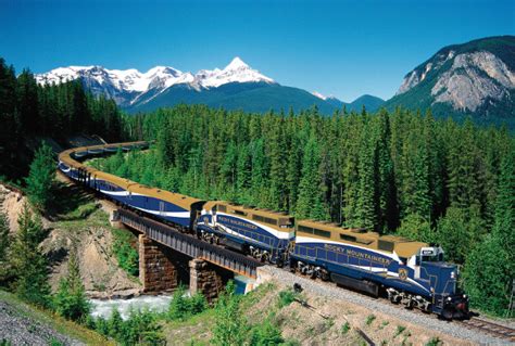 5 Scenic Canadian Train Trips | Oyster.com