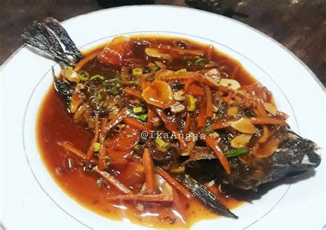 Resep Ikan Mujair Asam Manis Pedas oleh ika angga - Cookpad