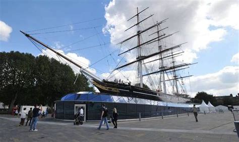 Cutty Sark fire: Ship damaged AGAIN after mystery blaze breaks out | UK ...