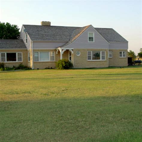 Clutter Family House in Holcomb, KS (2 Photos)