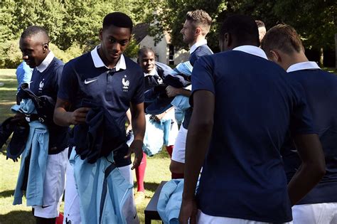 Anthony Martial in France's national football team photo session ...