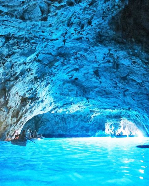 Grotta Azzurra, The Blue Grotto Capri, Italy, Cave, Ocean, superb view | Italy travel, Capri ...