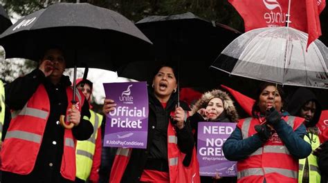 Union warns of bigger Heathrow strikes lasting more than 30 days this summer - Mirror Online