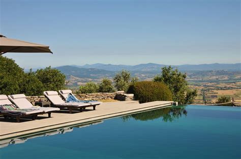 Tuscany | Tuscan pool, Villas in italy, Luxury holidays