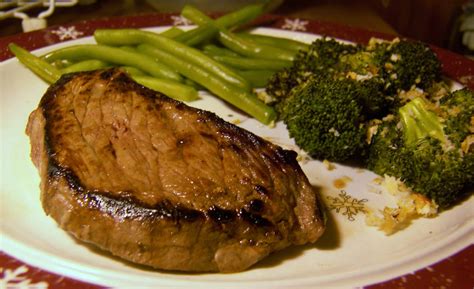 How to Cook a Charcoal Steak - Eat Like No One Else