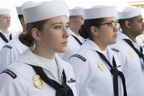 Navy OKs Ponytails, Locks and Other Hairstyles for Female Sailors | Military.com