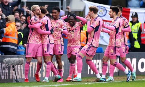 Bamford scores unbelievable FA Cup goal for Leeds: VIDEO