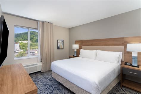 Candlewood Suites Asheville Downtown, an IHG Hotel Asheville, North ...