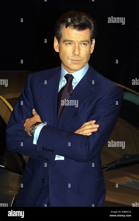 James Bond Suit Pierce Brosnan