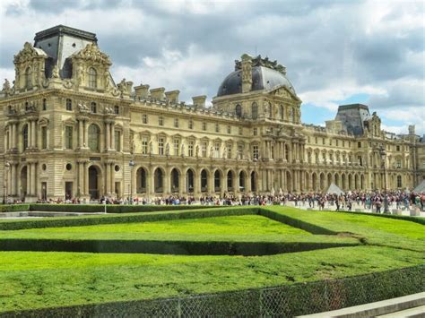 Louvre Museum | Beautiful buildings, Vacation france, Louvre