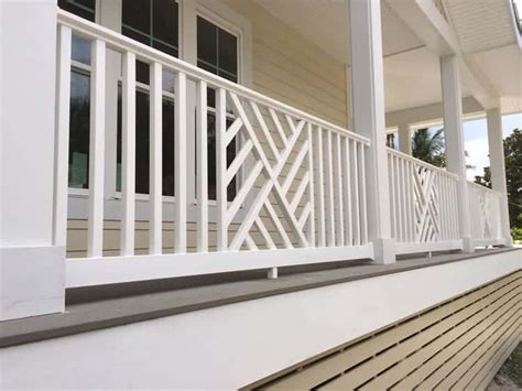 7 Porch Railing Ideas to Inspire You (With Pictures)