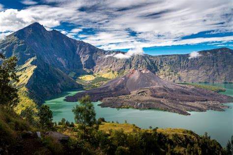 Wallpaper Gunung Rinjani Hd - Homecare24