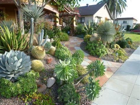 35 Popular Xeriscape Landscape Ideas For Your Front Yard - MAGZHOUSE