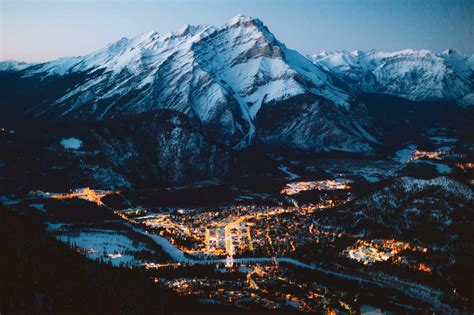 The Essential Guide To The Banff Gondola in The Winter - Best ...