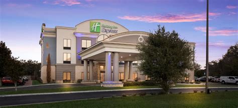 Hotel in Perry FL | Perry Hotels near Taylor County Sports Complex