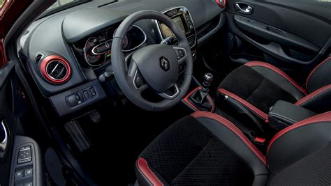 Renault Clio interior and tech | evo