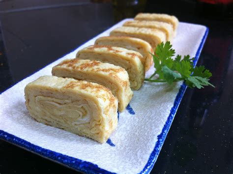 Confessions of a Weekend Cook: Japanese Egg Roll (Tamagoyaki)