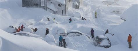 Severe winter storm hits Norway with heavy snow, resulting in at least ...