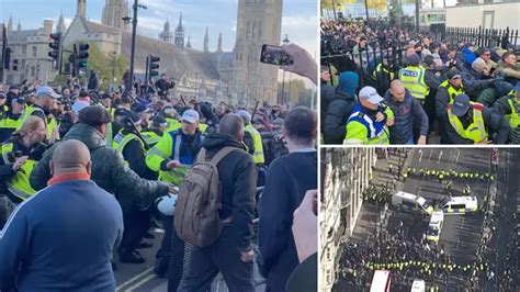 Palestine protest march London: Violent clashes erupt - LBC