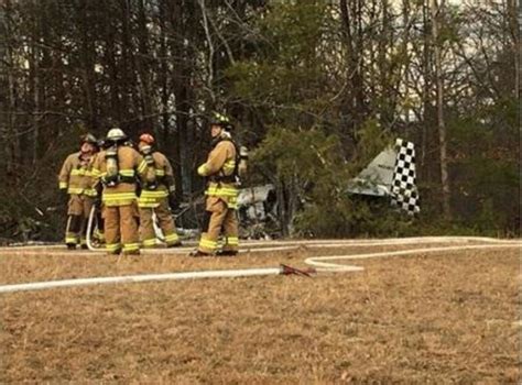 Witnesses help rescue pilot, 84, from fiery plane crash - CBS News