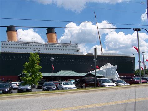 The Titanic Museum in Branson, Missouri | Never Ever Seen Before