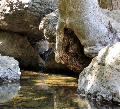 Hiking to malibu's Grotto