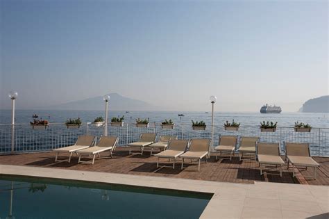 HOTEL ADMIRAL SORRENTO - Prices & Reviews (Italy)