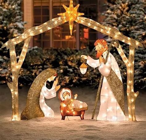 Illuminate Your Yard lighted outdoor christmas decorations this Holiday Season