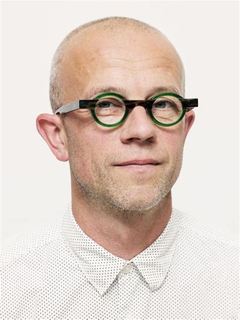 theo loves creative spirits! Meet theo lover Bart Laenen | theOwall | theo | Funky glasses ...