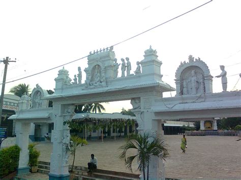 Annavaram Temple - Sri Satyanarayana Swamy Temple at Annavaram