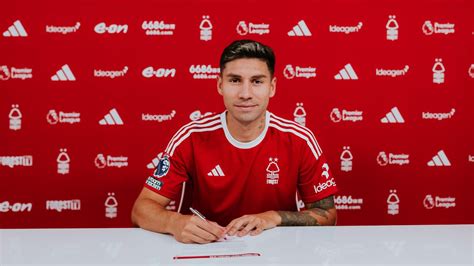 Nottingham Forest sign World Cup winning defender Gonzalo Montiel | ITV ...