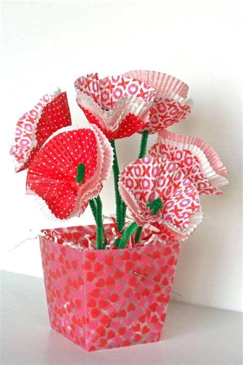 Valentines Flower Crafts Preschool, Preschool Valentine Crafts, Holiday ...