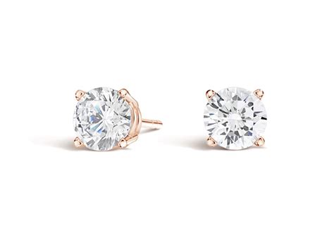 The 15 Best Lab-Grown Diamond Stud Earrings of 2022