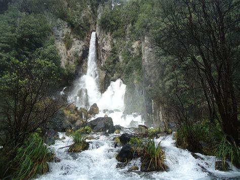 Tarawera Falls, Bay of Plenty, New Zealand. The Tarawera River disappears underground about 300m ...