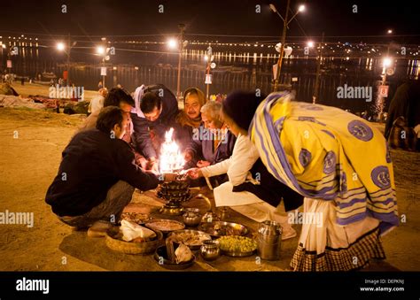 Kumbh mela rituals hi-res stock photography and images - Alamy