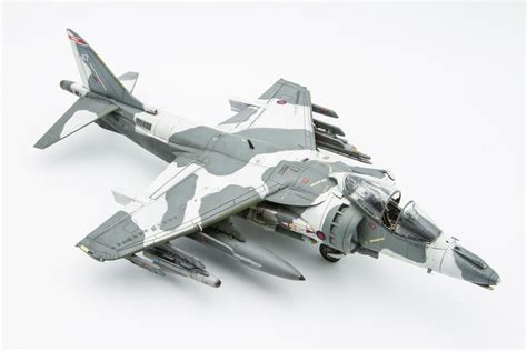 Winter Camo Harrier GR7 : modelmakers