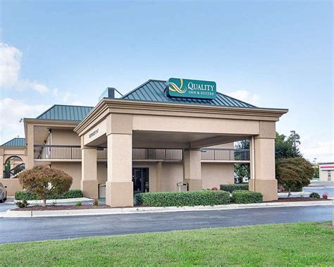 QUALITY INN & SUITES - Prices & Hotel Reviews (Franklin, VA)