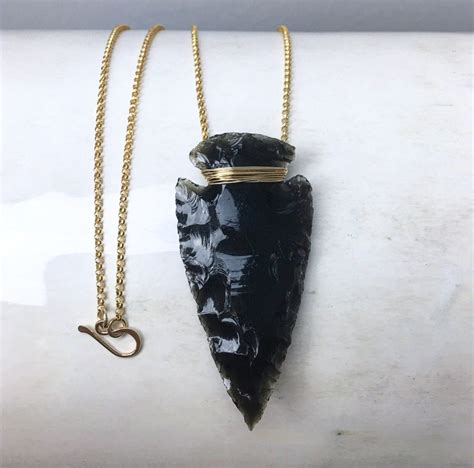 Long Obsidian Arrowhead Necklace / Black and Gold by niccoletti