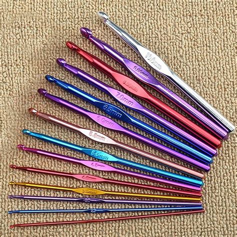 Worallymy 12pcs Metal Handle Crochet Hook Knitting Needles Set ...